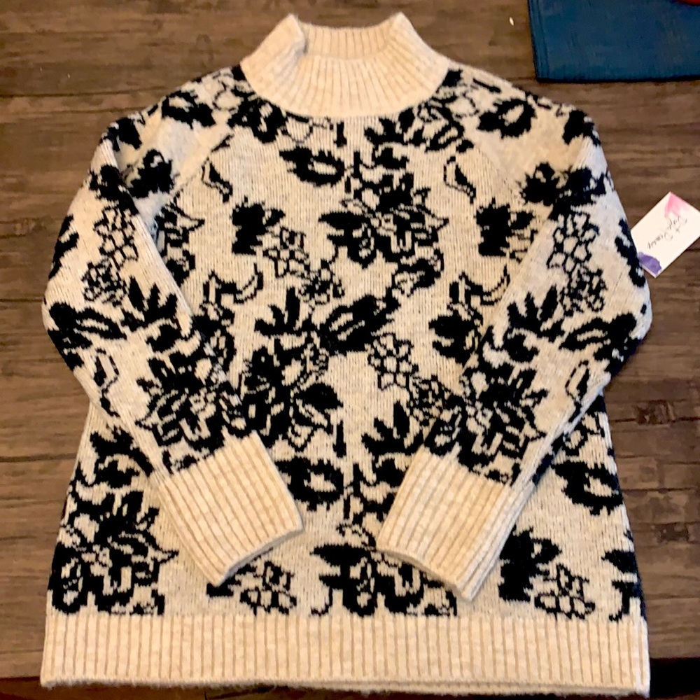 Peyton Primrose Women’s Floral Turtleneck Sweater